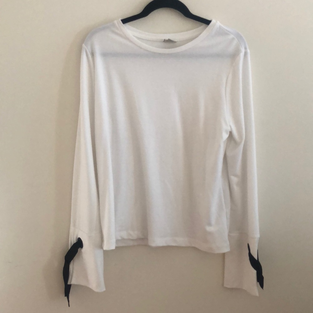 A New Day women’s size L long sleeve white shirt